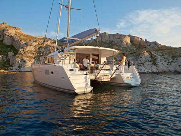 Book yachts online - catamaran - Lagoon 400 - MY STAR - rent