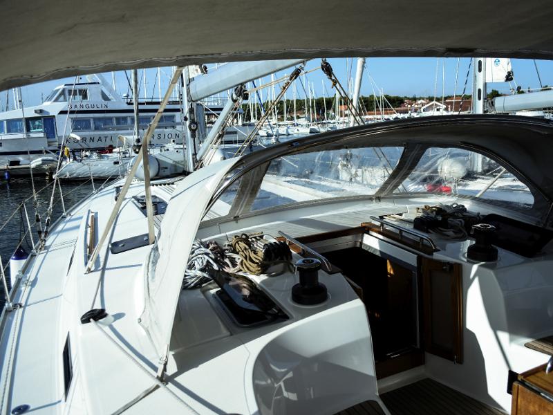 Book yachts online - sailboat - Bavaria Cruiser 50 - SIEGAL - rent