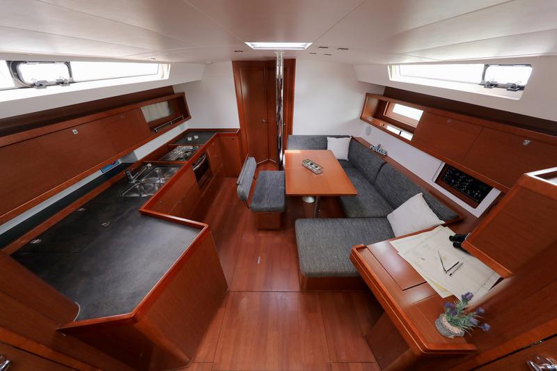 Book yachts online - sailboat - Oceanis 45-4 CABINS - ZEPHYRA - rent