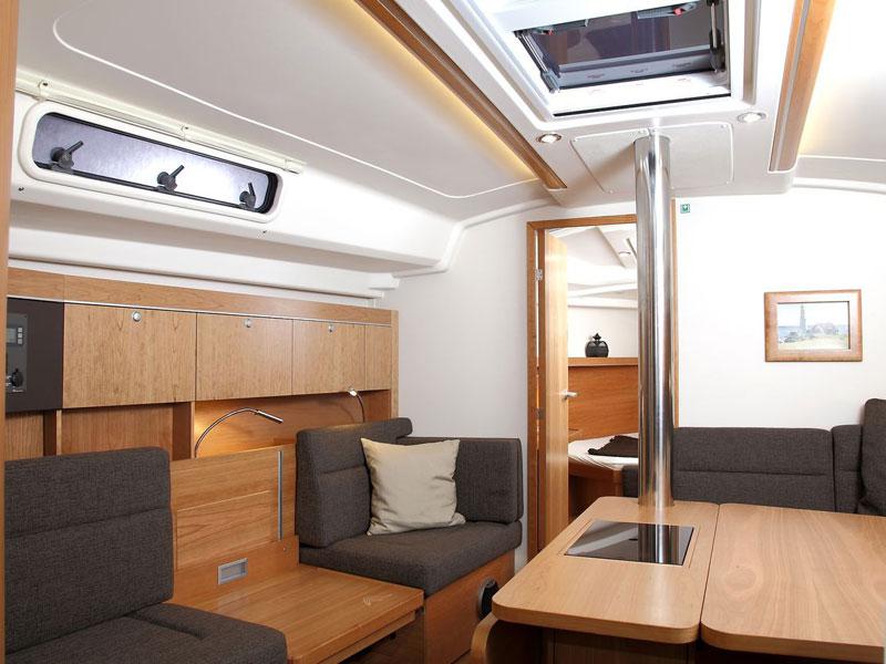 Book yachts online - sailboat - Hanse 415 - KINGDOM OF HEAVEN - rent
