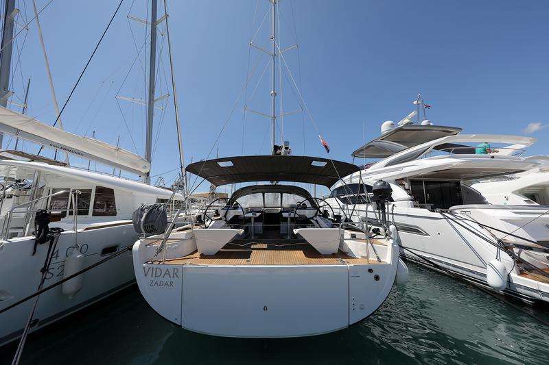 Book yachts online - sailboat - Hanse 575 - VIDAR - rent