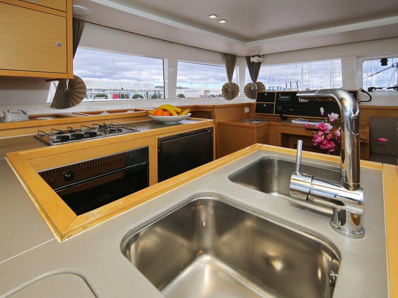 Book yachts online - catamaran - Lagoon 450 F - LADIES&amp;GENTLEMEN  - rent