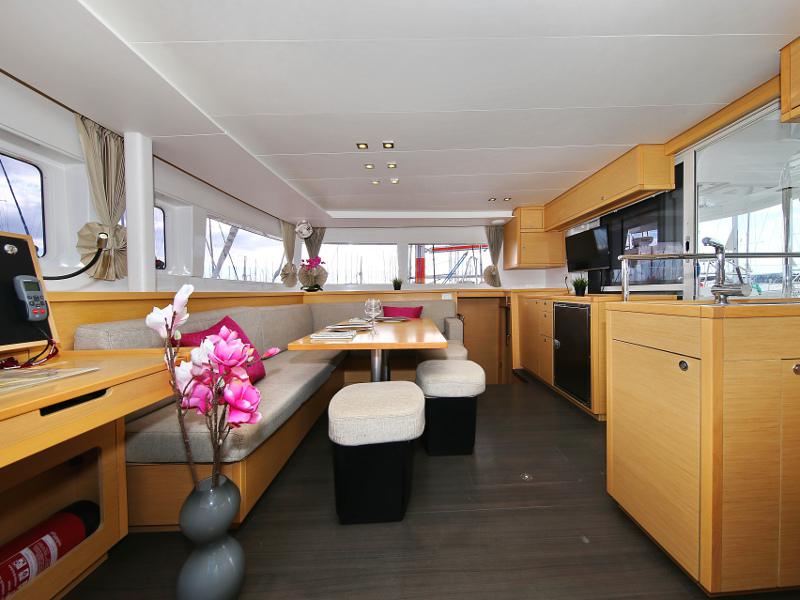 Book yachts online - catamaran - Lagoon 450 F - LADIES&amp;GENTLEMEN  - rent