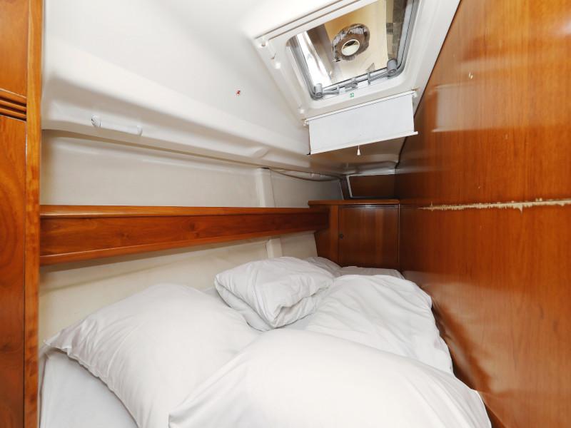 Book yachts online - sailboat - Sun Odyssey 45 - Lejla  - rent