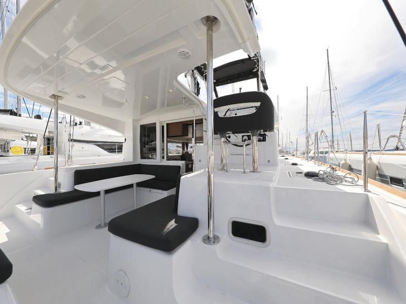 Book yachts online - catamaran - Lagoon 40-3 EXCLUSIVE - THE CURE OWNER VERSION AC salon + generator - rent