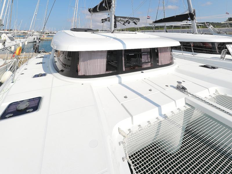 Book yachts online - catamaran - Lagoon 42 - FANTASEA  - rent