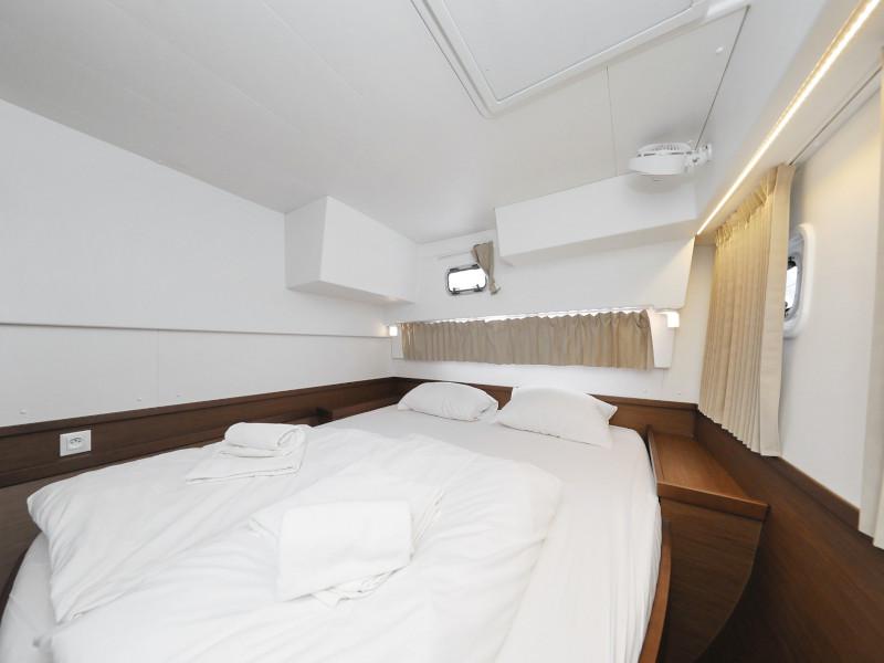 Book yachts online - catamaran - Lagoon 42 - FANTASEA  - rent