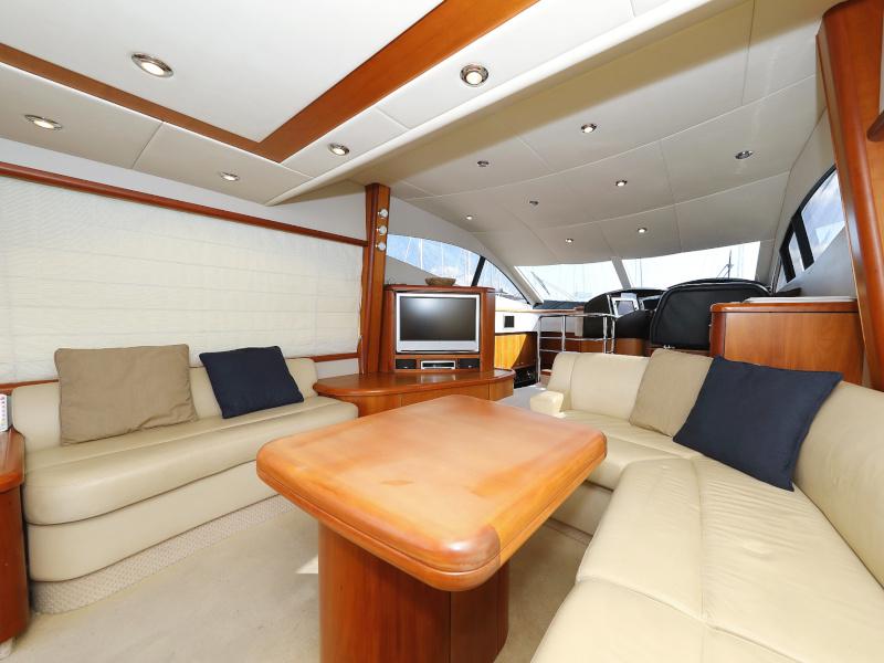 Book yachts online - motorboat - Sunseeker Manhattan 50 - FOREVER MAJA - rent