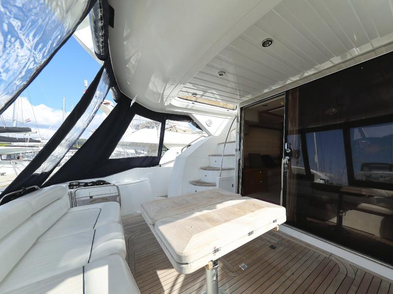 Book yachts online - motorboat - Sunseeker Manhattan 50 - FOREVER MAJA - rent