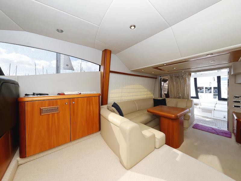 Book yachts online - motorboat - Sunseeker Manhattan 50 - FOREVER MAJA - rent
