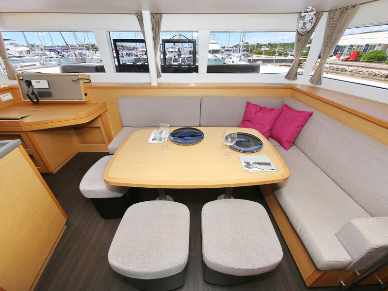 Book yachts online - catamaran - Lagoon 450 F - PRETTY ALICE  - rent