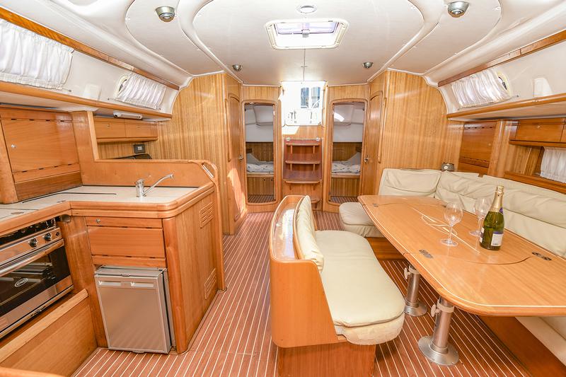 Book yachts online - sailboat - Bavaria 50 Cruiser - Iorana - rent