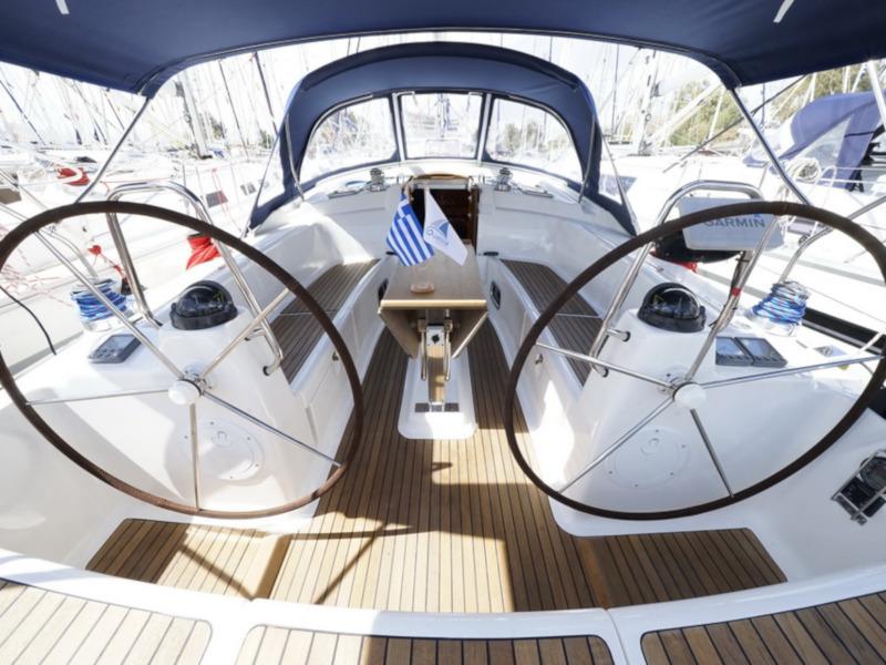 Book yachts online - sailboat - Bavaria 43 Cruiser - no name - rent
