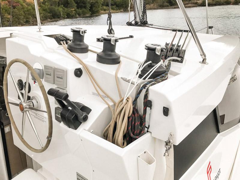 Book yachts online - catamaran - Lucia 40 - Mawimbi - rent
