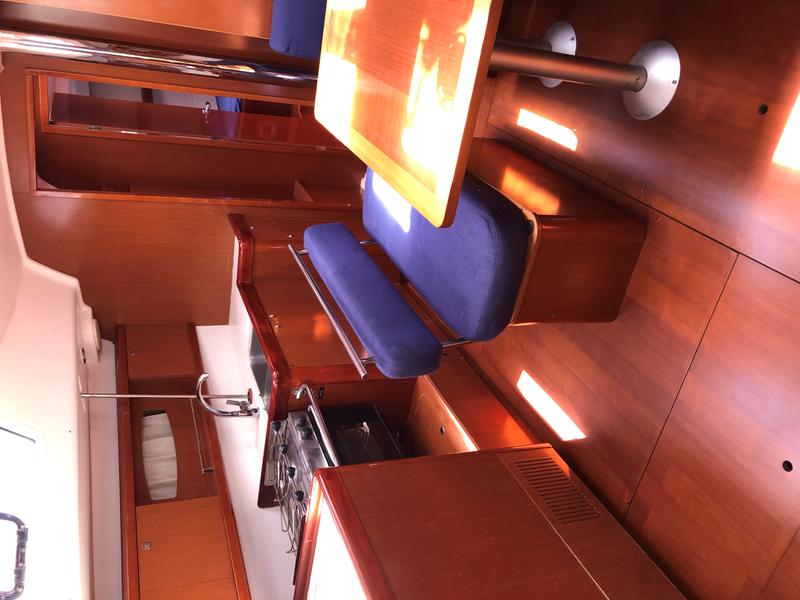 Book yachts online - sailboat - Oceanis 43 - Beneteau Liberty - rent