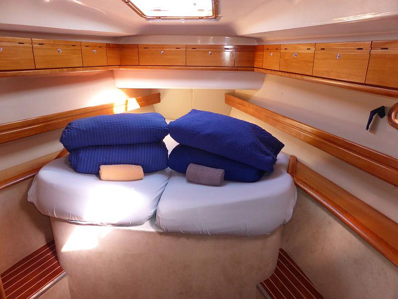 Book yachts online - sailboat - Bavaria  46 Cruiser - Ariana - rent