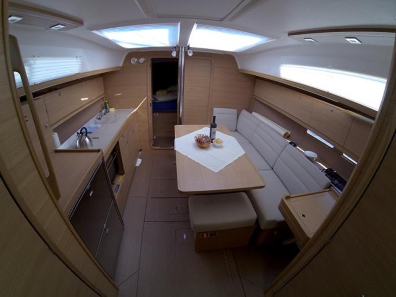 Book yachts online - sailboat - Dufour 382 - PRES- 383-17-CR - rent