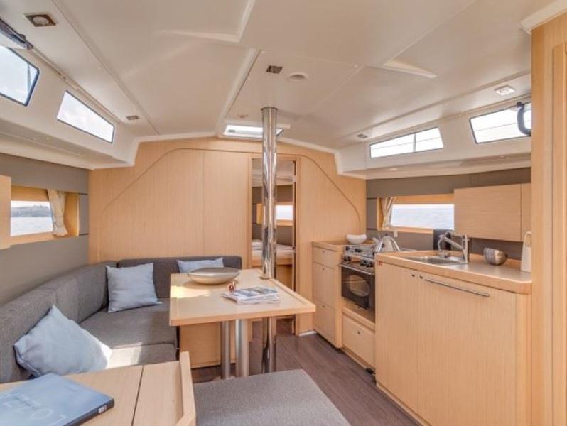 Book yachts online - sailboat - Oceanis 38.1 - PRES- 38O-19-CR - rent
