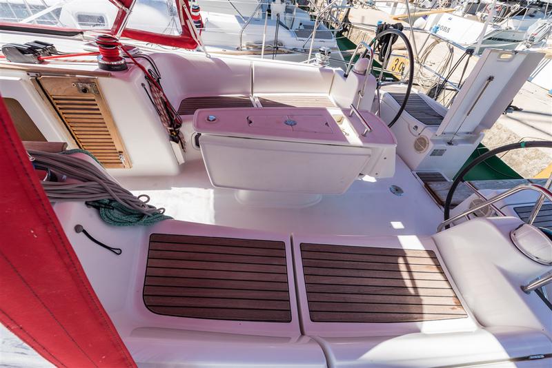 Book yachts online - sailboat - Oceanis 43 - SREBRNA II - rent