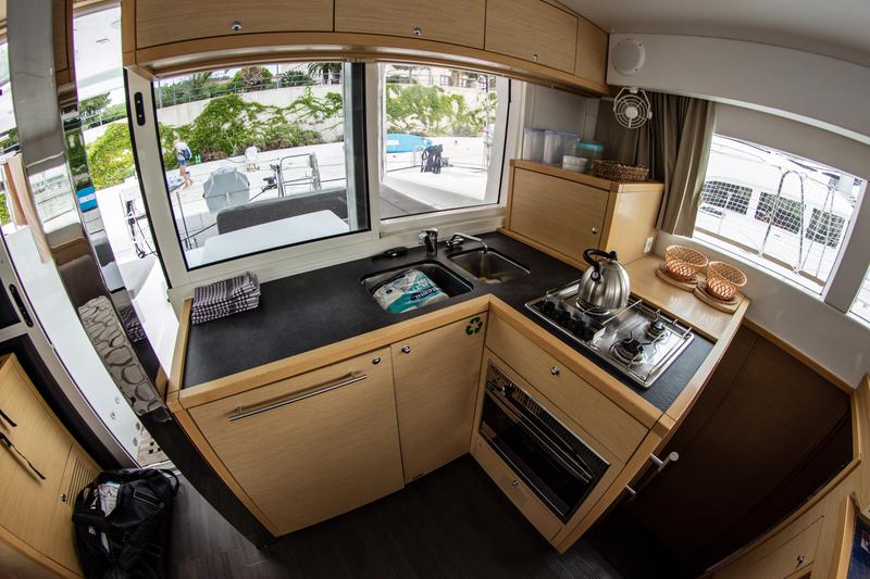Book yachts online - catamaran - Lagoon 39 (2014) - JOFRA - rent