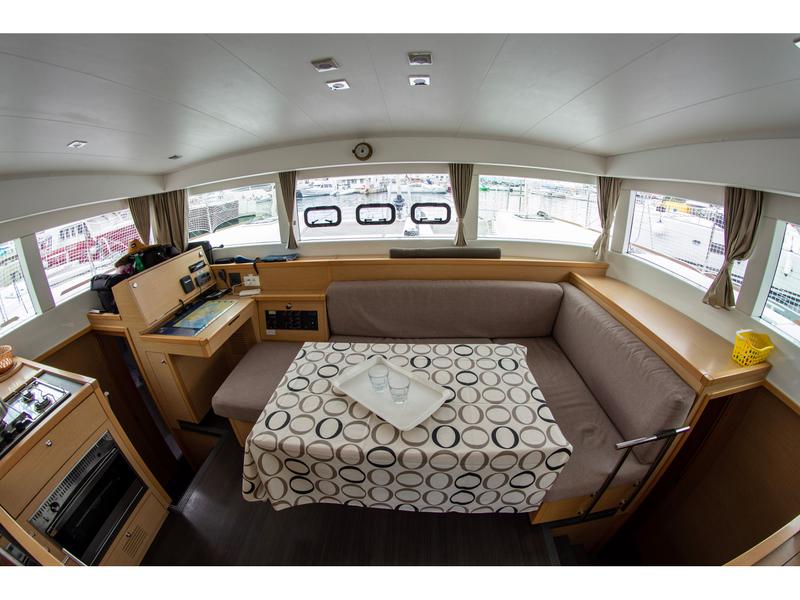 Book yachts online - catamaran - Lagoon 39 (2014) - JOFRA - rent