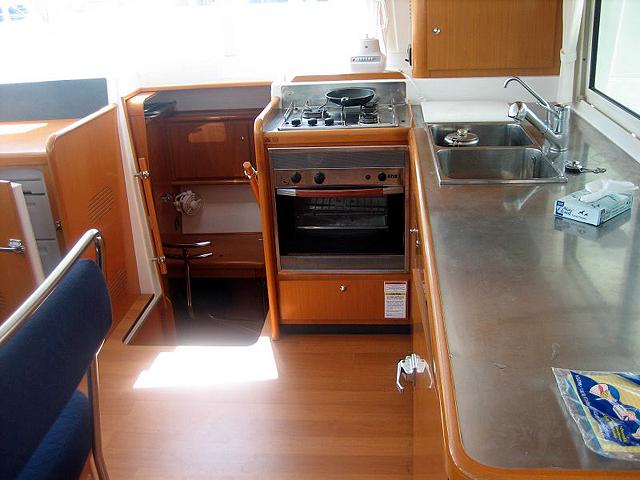 Book yachts online - catamaran - Lagoon 440 - ELENA  - rent