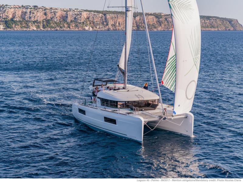 Book yachts online - catamaran - Lagoon 40 - Sail and Passion - rent