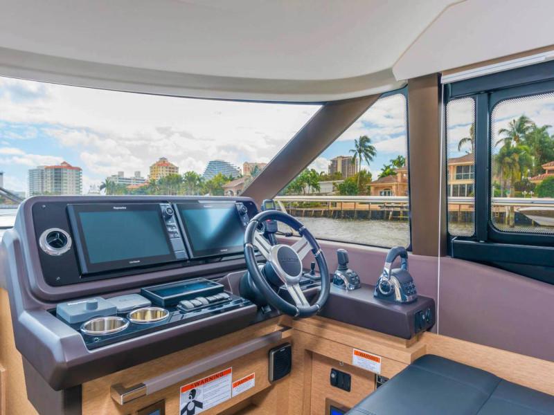Book yachts online - motorboat - Prestige 460 - ADUDU 2 - rent