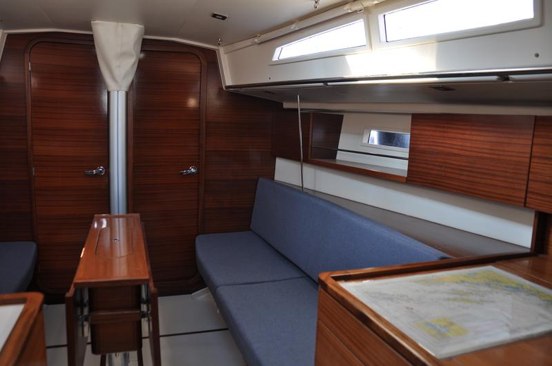 Book yachts online - sailboat - Salona 38 - Rehab - rent
