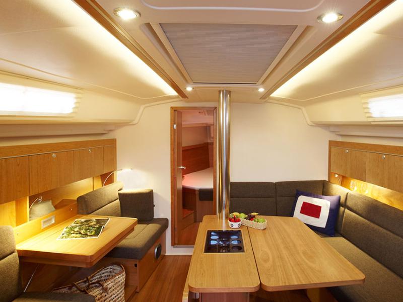 Book yachts online - sailboat - Hanse 415 - Nord Star - rent