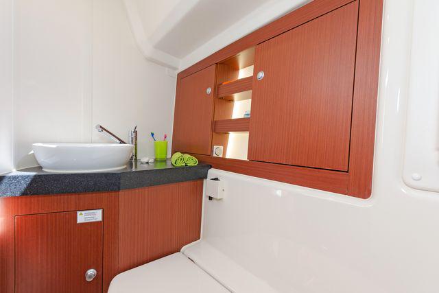 Book yachts online - sailboat - Hanse 385 - JOY - rent
