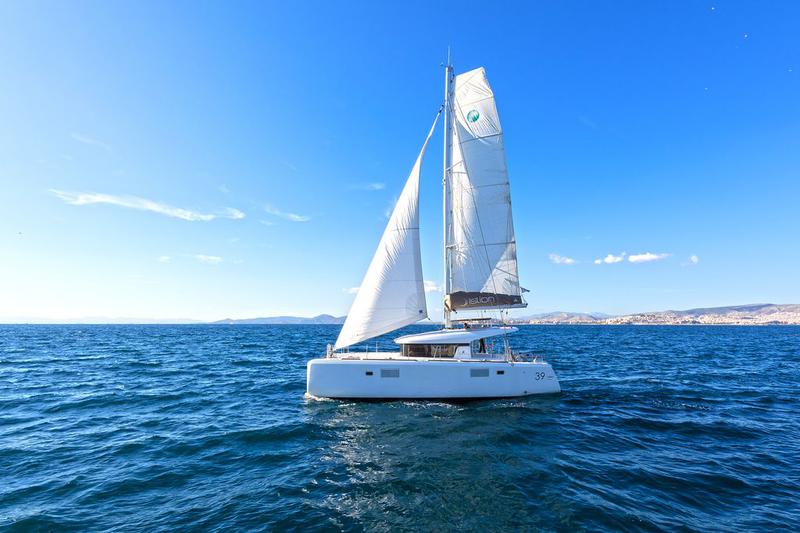 Book yachts online - catamaran - Lagoon 39 - Tortilla - rent