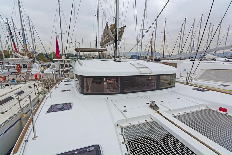 Book yachts online - catamaran - Lagoon 39 - Tortilla - rent