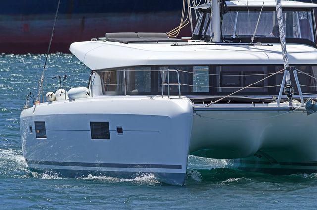 Book yachts online - catamaran - Lagoon 42 A/C &amp; GEN - Venus - rent