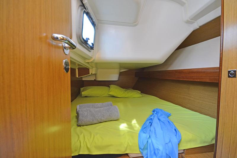 Book yachts online - sailboat - Sun Odyssey 36i - Rebecca - rent