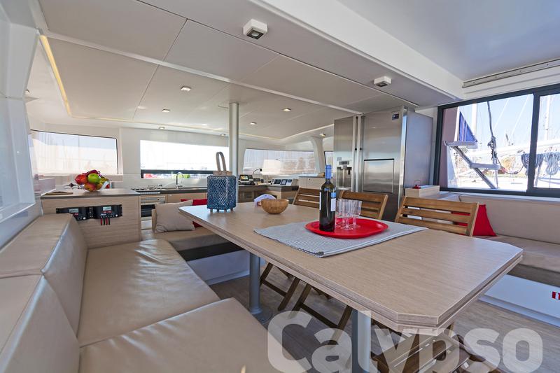Book yachts online - catamaran - Bali 4.3 A/C &amp; GEN - CALYPSO BALI 4.3 - rent