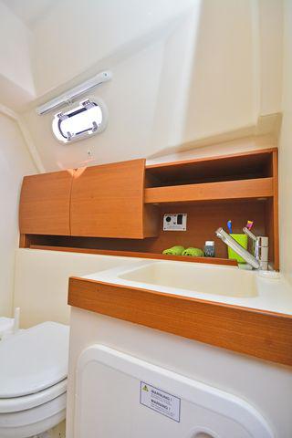 Book yachts online - sailboat - Hanse 325 - Selini - rent