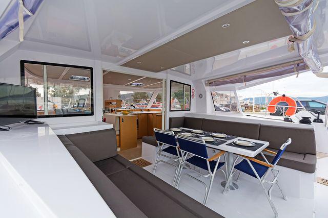 Book yachts online - catamaran - Nautitech Open 40 - ENDLESS - rent