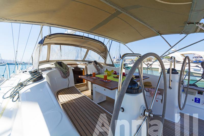Book yachts online - sailboat - Bavaria Cruiser 40 - Anna III - rent
