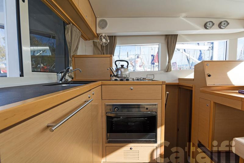 Book yachts online - catamaran - Lagoon 39 - Cataifi - rent