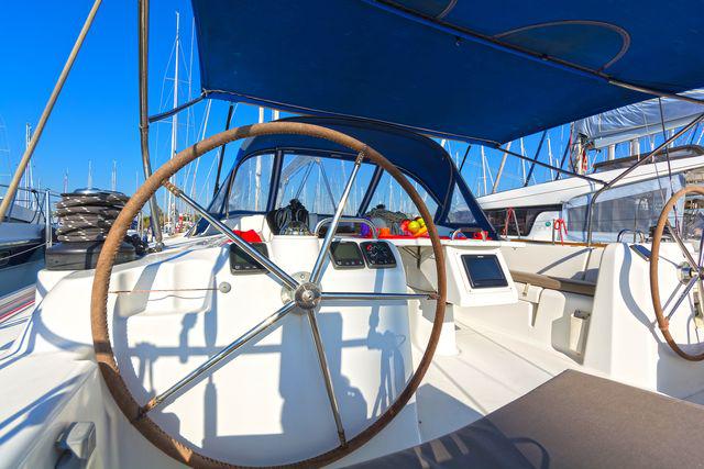 Book yachts online - sailboat - Cyclades 50.5 - Lady Kiki II - rent