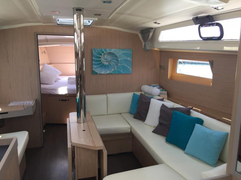 Book yachts online - sailboat - Beneteau - Oceanis 41.1 - Fearless D - rent