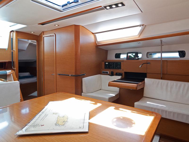 Book yachts online - sailboat - Sun Odyssey 439 - Sun Kiss - rent