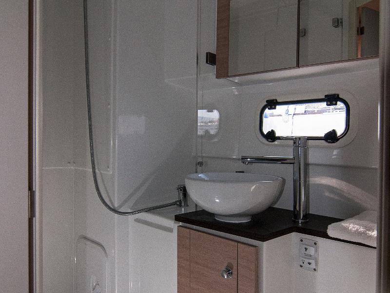 Book yachts online - catamaran - Bali 4.5 - Adria Nikita - rent