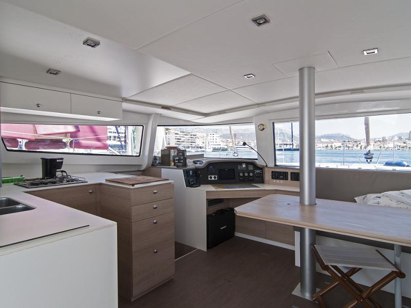 Book yachts online - catamaran - Bali 4.5 - Adria Nikita - rent