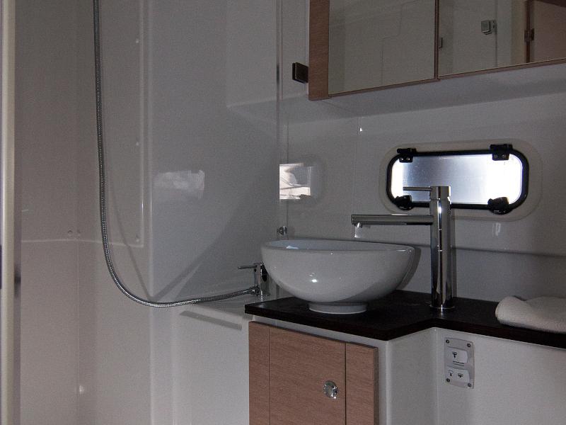 Book yachts online - catamaran - Bali 4.5 - Adria Chicha - rent