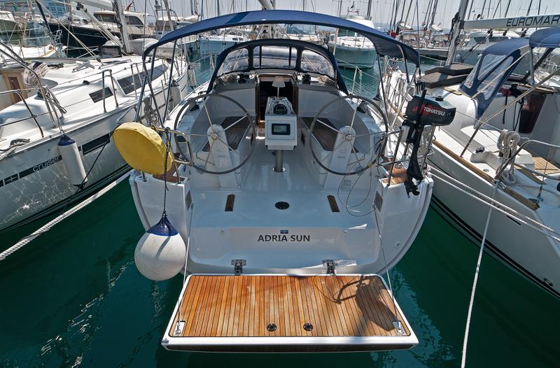 Book yachts online - sailboat - Bavaria 37 Cruiser - Adria Sun - rent