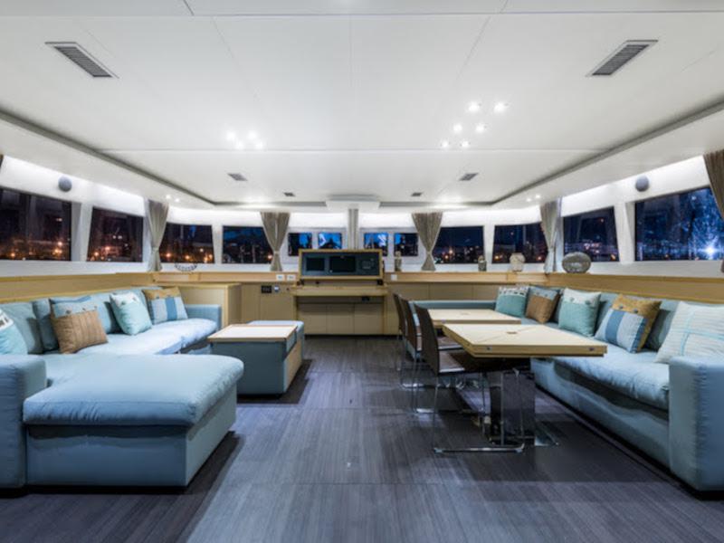 Book yachts online - catamaran - Lagoon 62 - 5 cabin version - Selene - rent