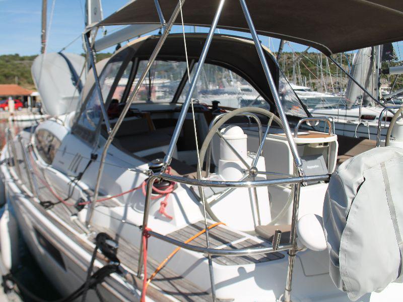 Book yachts online - sailboat - Sun Odyssey 42DS - Calameka - rent