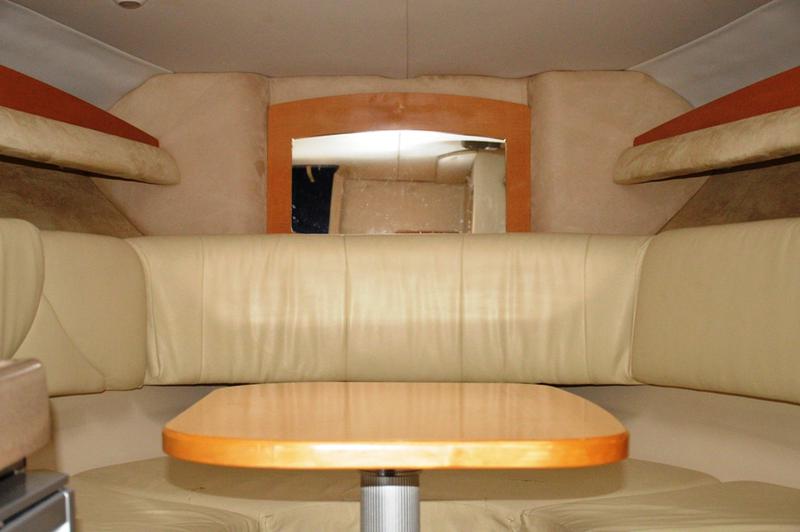 Book yachts online - motorboat - Four Winns 278 Vista White - 985 VD - WHITE - rent